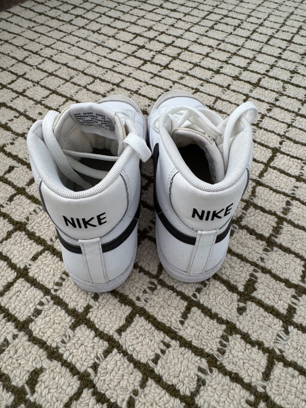Nike 77 - Picture 3 of 3